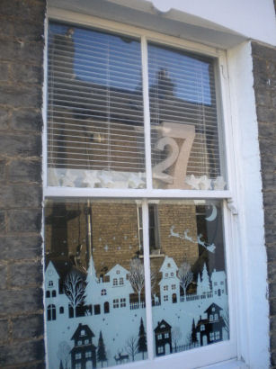 2020 festive window